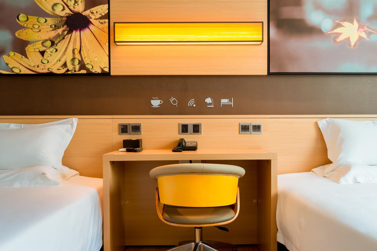 Iu Hotel Guiyang Shibei Road מראה חיצוני תמונה
